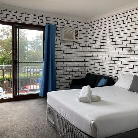 Toukley Motel Bagian luar foto