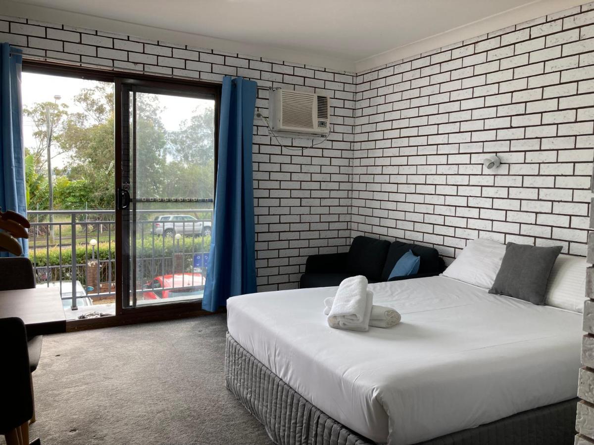 Toukley Motel Bagian luar foto