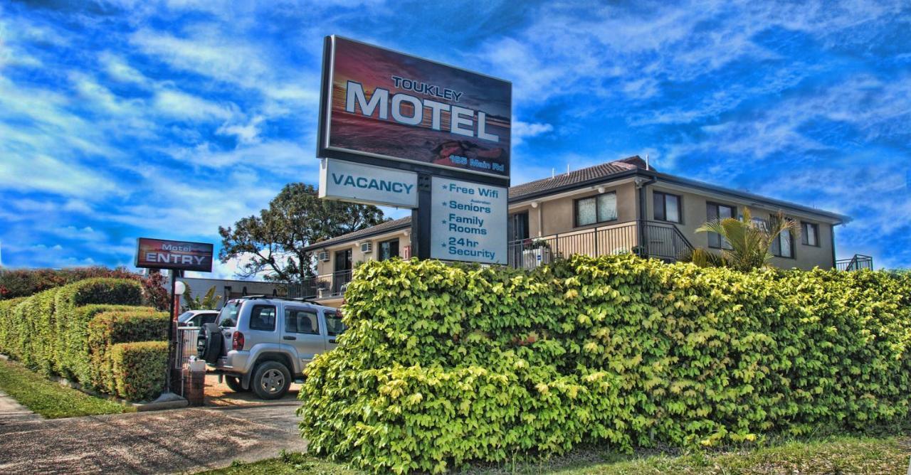 Toukley Motel Bagian luar foto