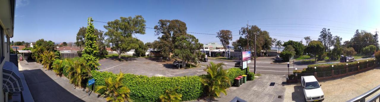 Toukley Motel Bagian luar foto