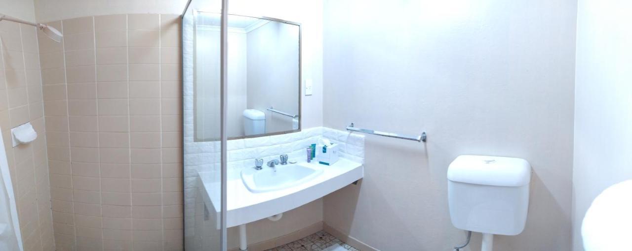 Toukley Motel Bagian luar foto